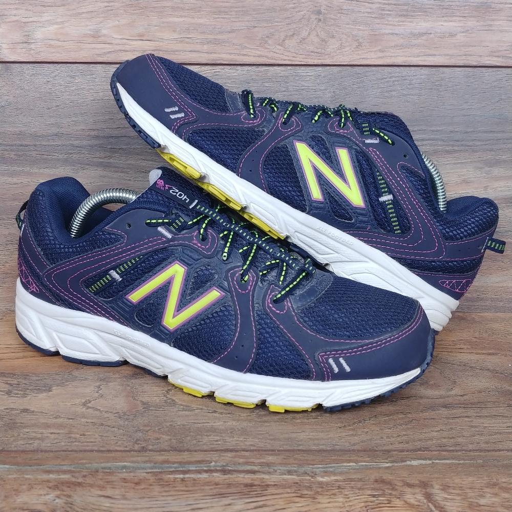 New Balance 402v1